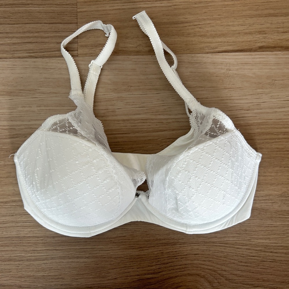 Chantelle White Lace Underwire Bra 30DD